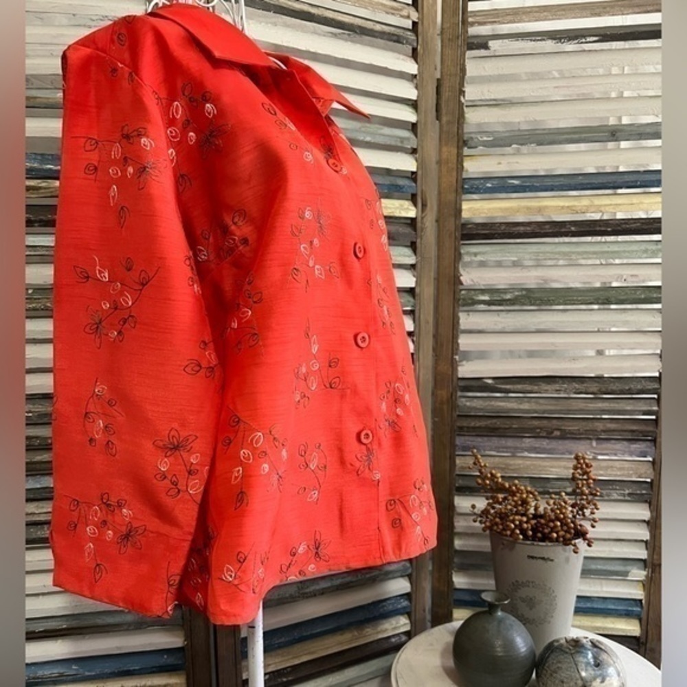 Selene Sport bright orange button down, Size XL. Like new condition. - Picture 4 of 7